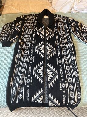 Panache Black & White Geometric Zip-Front Women's Cardigan NWOT Large
